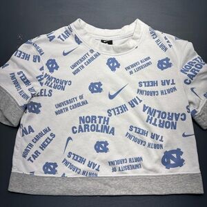 Nike North Carolina Tar Heels UNC Women's Crop Top Fleece Shirt Sz Small